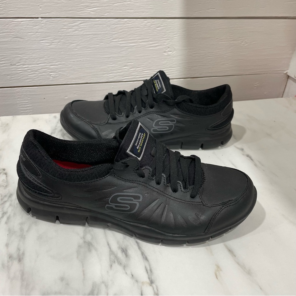 Sketchers runners